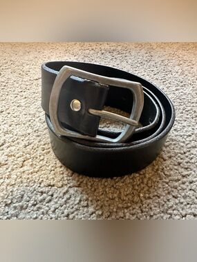 GAP Made in USA Cow Leather Belt